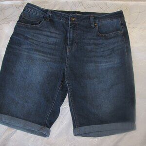 Bermuda Jean Shorts size 14